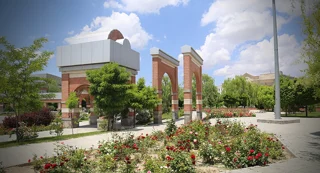 محوطه مجتمع ورزشی خاوران