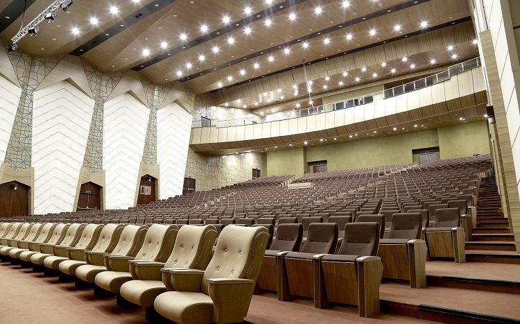 مرکز همایش خاوران تبریز سالن برگزاری کنسرت نمایش تئاتر